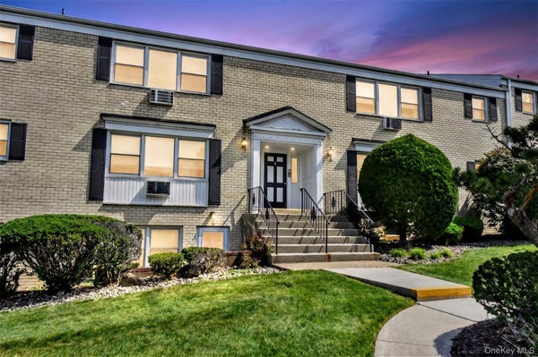 2 LENOX CT APT 704, SUFFERN, NY 10901 - Image 31c1954a74c9db13bb7932cf590c9b10/2535493361