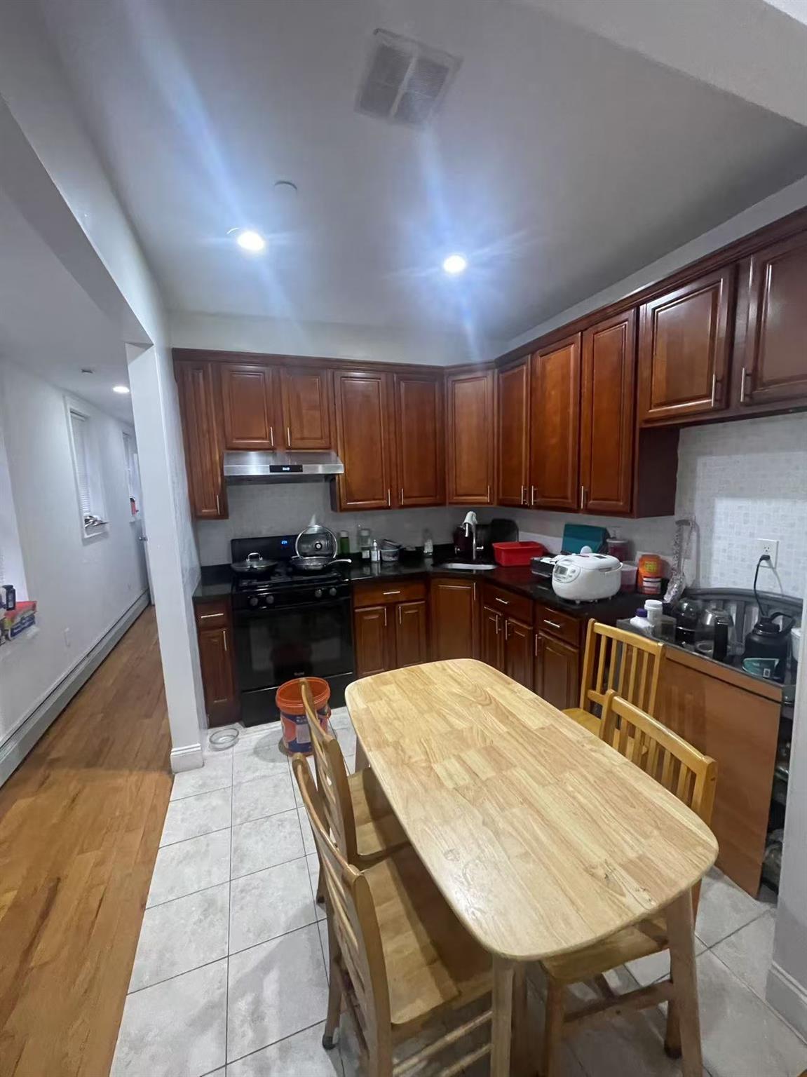 37-15 88th Street