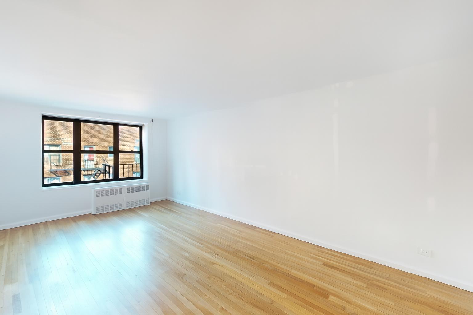 1165 E 53Rd Z7Z