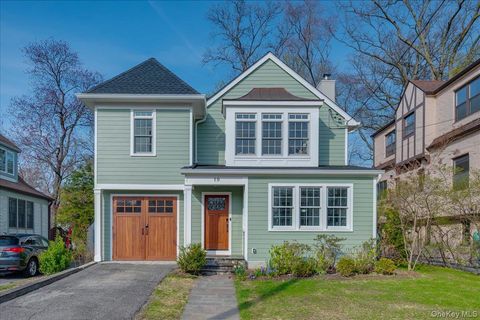 19 Nassau Road Larchmont NY 10538