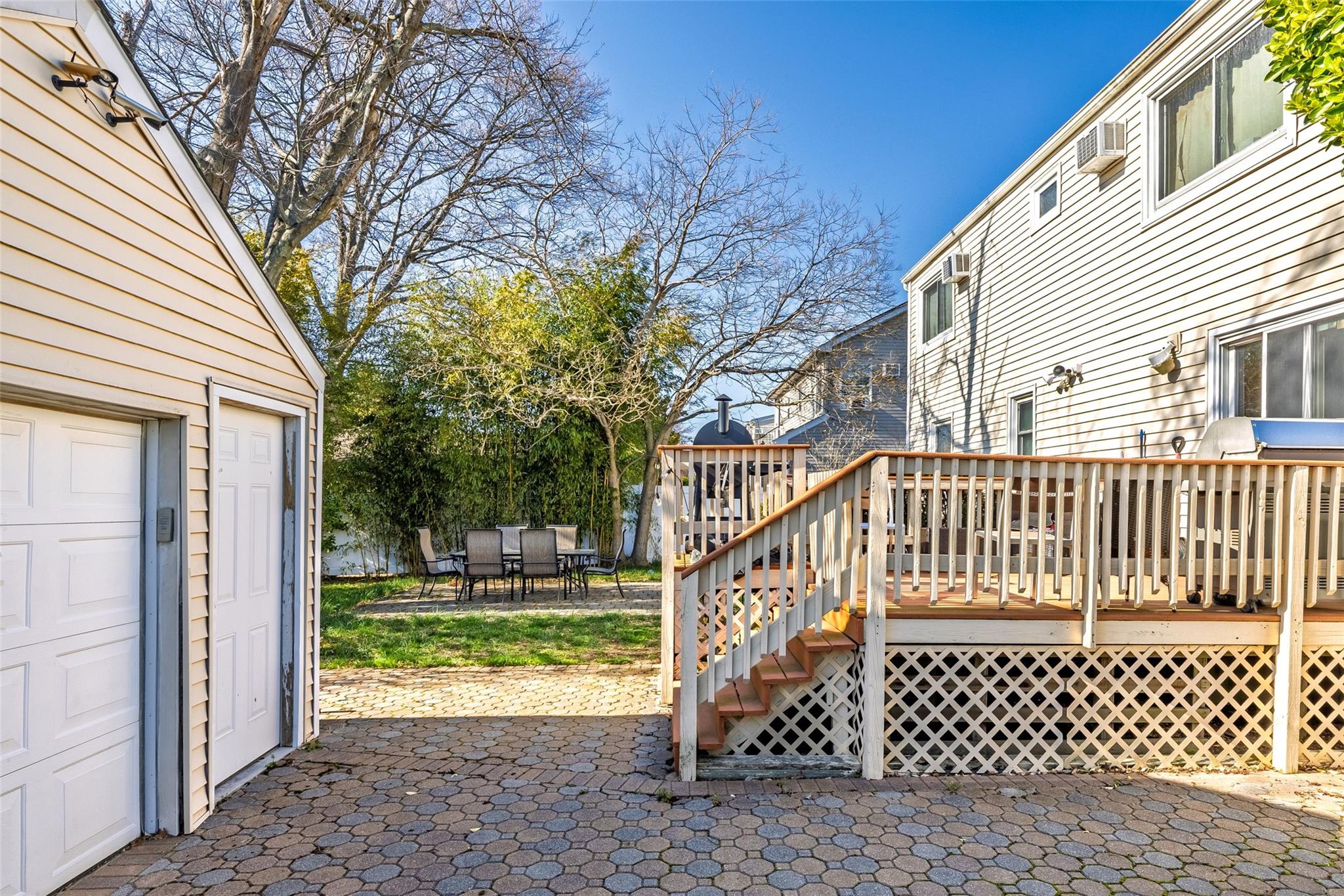 16 Ocean Avenue, Bellmore, New York image 32