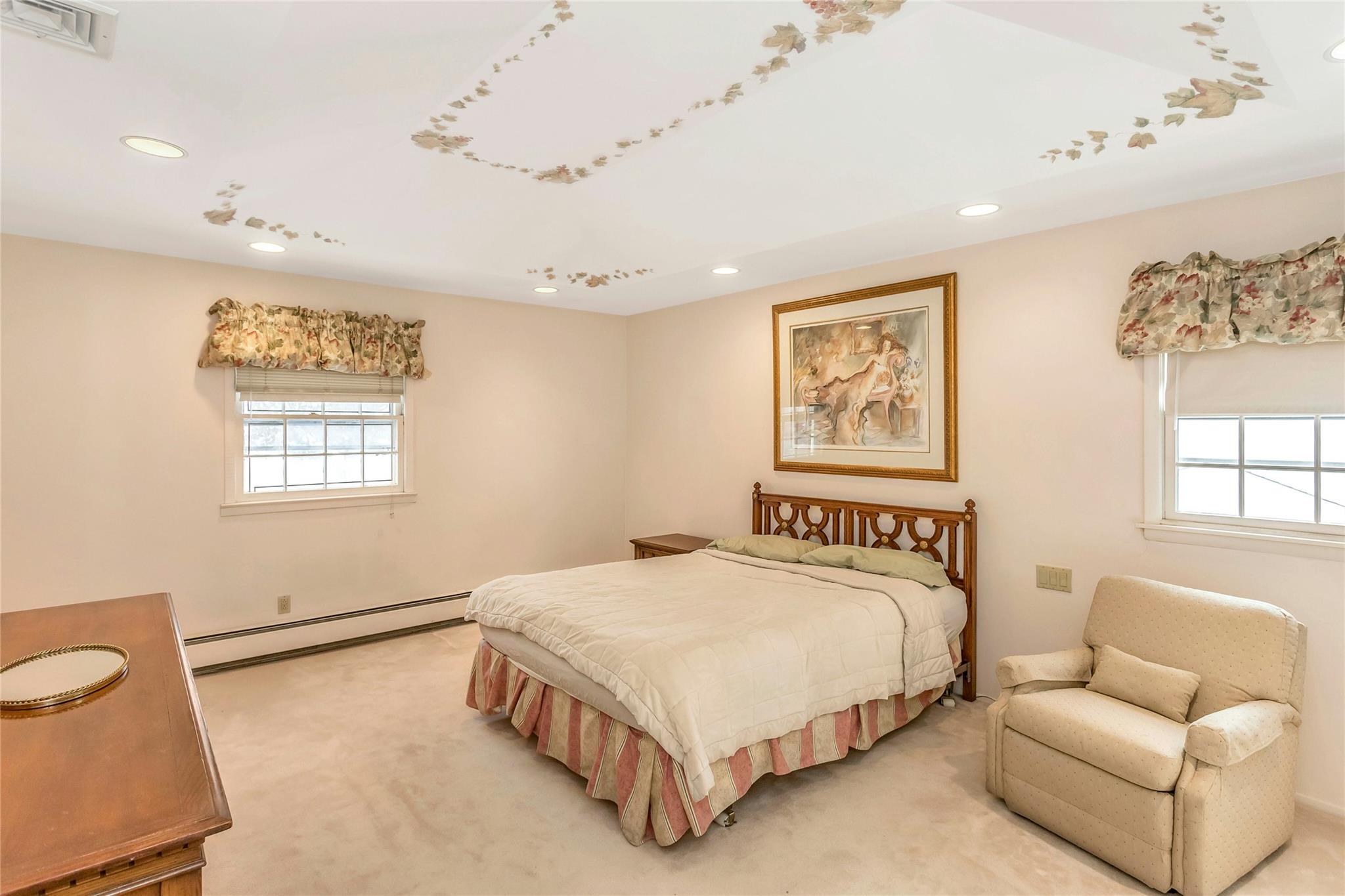 53 Bluebird Lane, Plainview, New York image 9