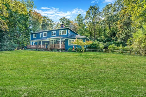 Photo of 36 Circle Drive, Shoreham, NY 11786 (MLS # 1058402)