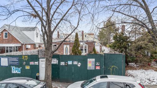 83-33 256th Street, Floral Park, New York image 2