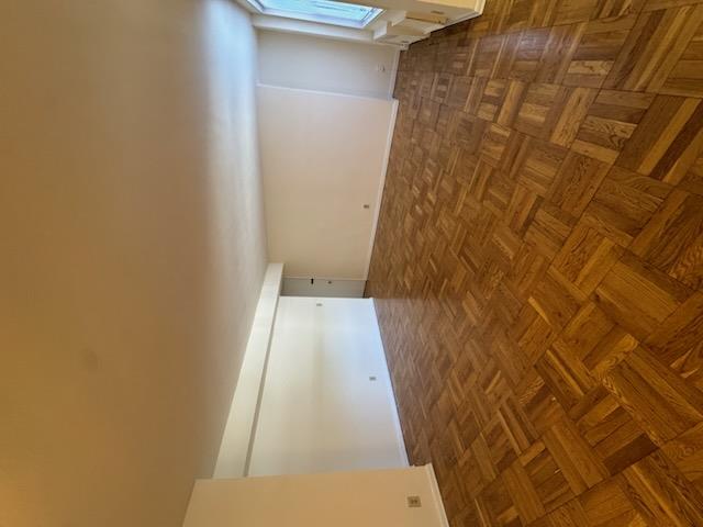 11 Lake Street 2B