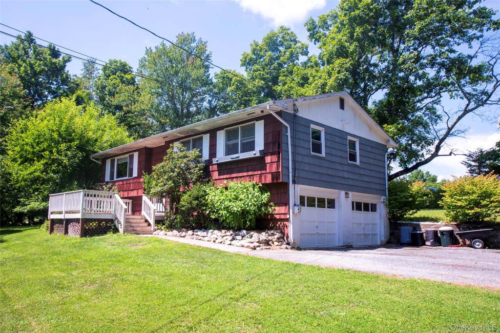 Photo of 28 Pirog Road, Pine Bush, NY 12566 (MLS # 1033515)