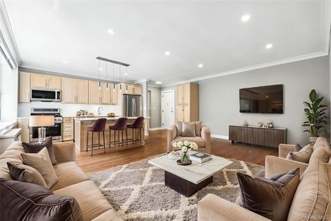 1133 Midland Avenue 4L Bronxville NY 10708