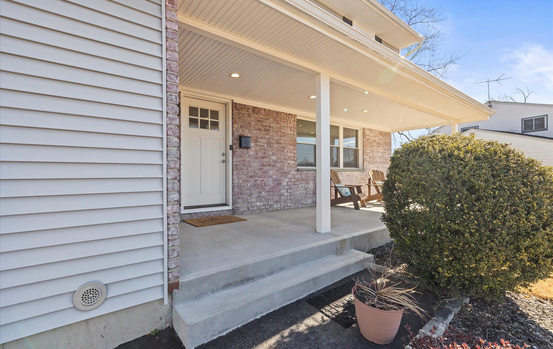 7 Spencer Way, Kings Park, New York image 2