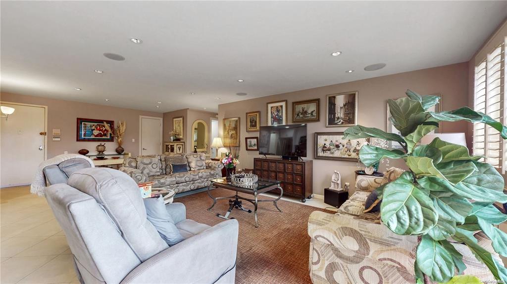 1534 Broadway #218, Hewlett, New York image 17