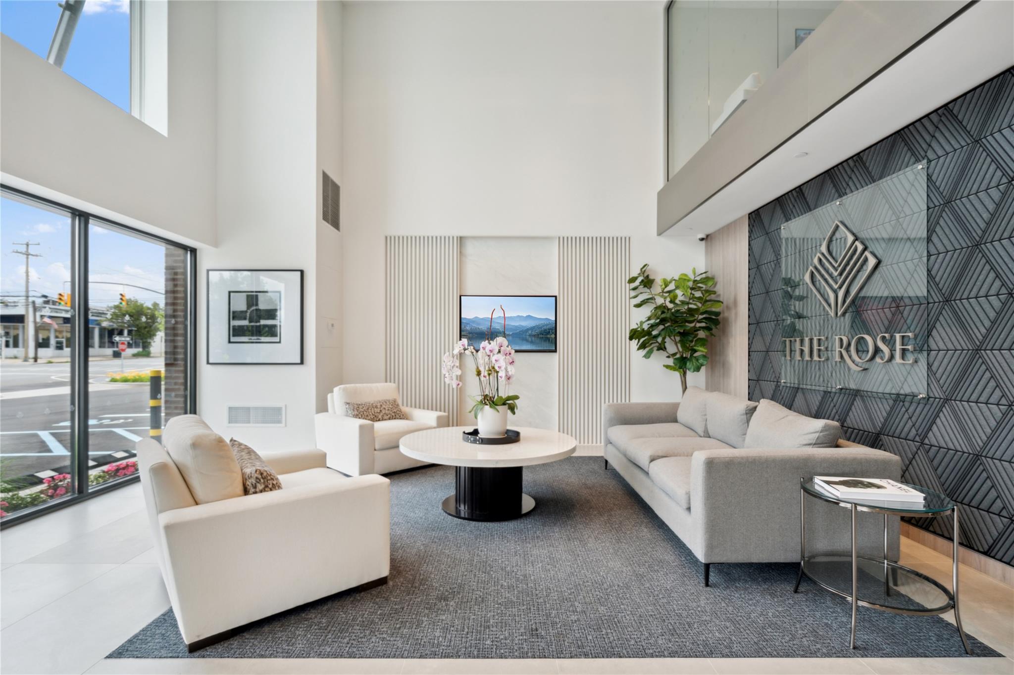 218 Middle Neck Road #305, Great Neck, New York image 3