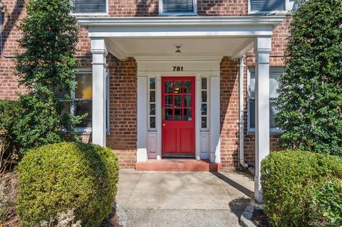 Homes For Sale - 781 Palmer Road #4D<br/> Bronxville, NY 10708