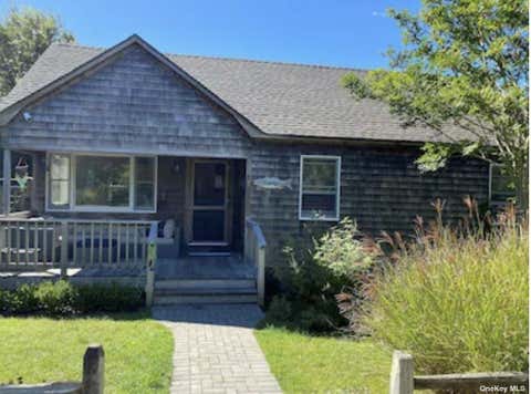 Homes For Rent - 27 Crescent Avenue<br/> Seaview, NY 11770