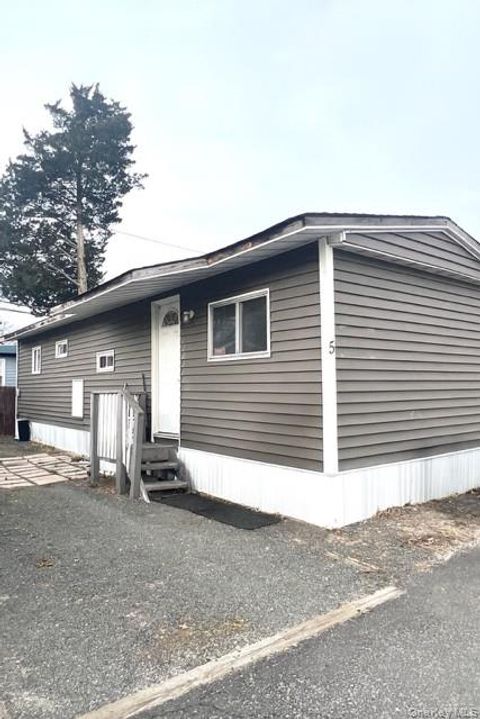 5 Birch Avenue Bay Shore NY 11706