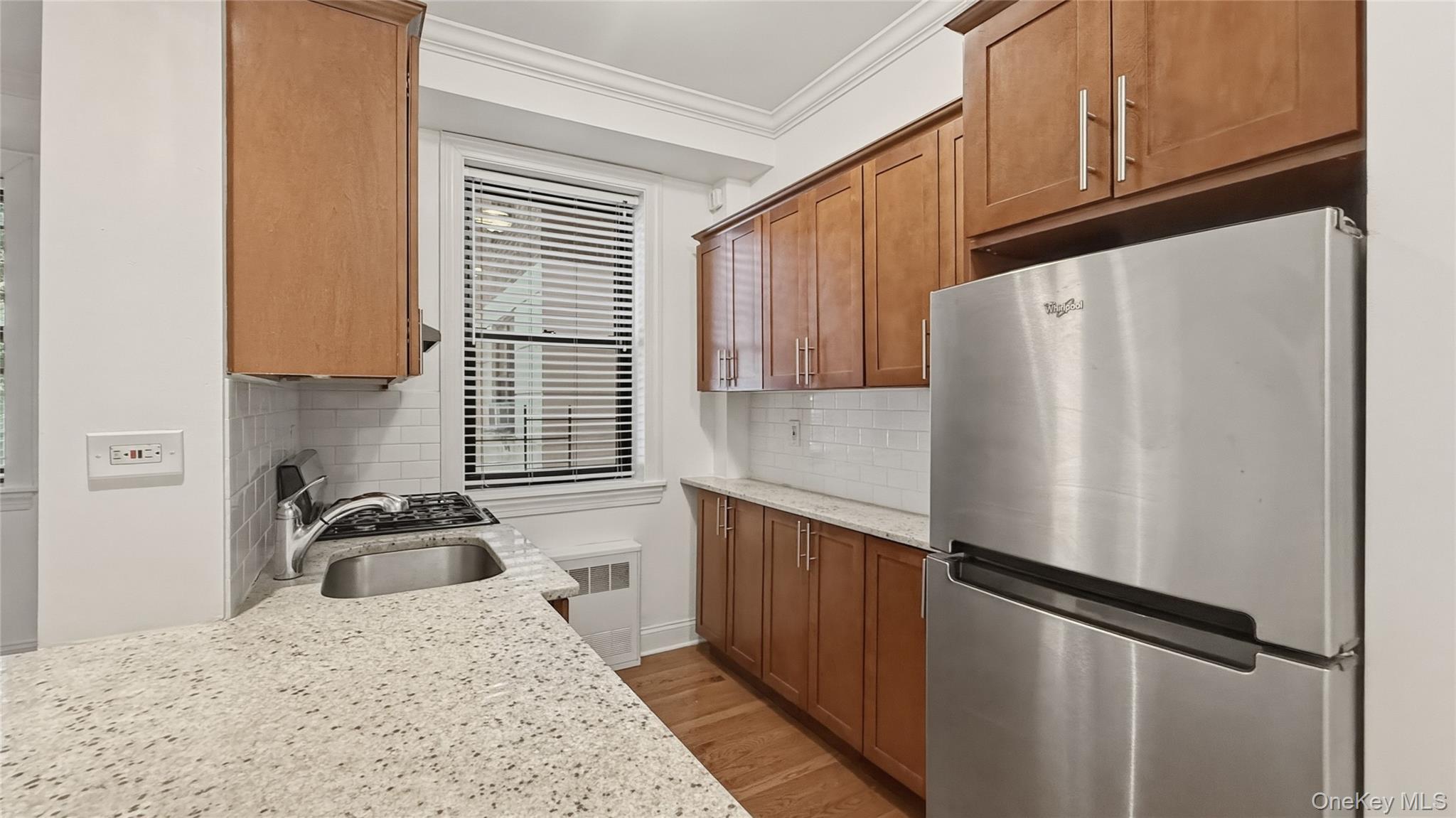 4489 Broadway 2D