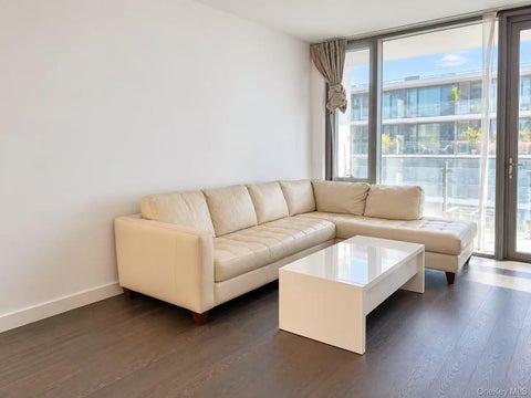 Condo For Rent - 131-03 40th Avenue #15R<br/> Flushing, NY 11354