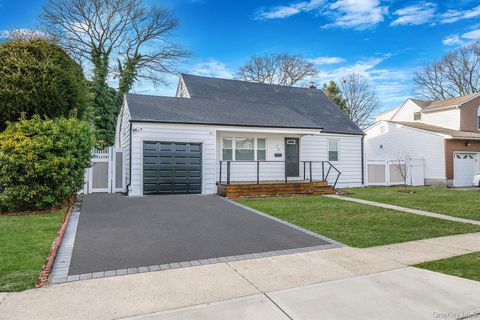 73 Midwood Avenue Farmingdale NY 11735