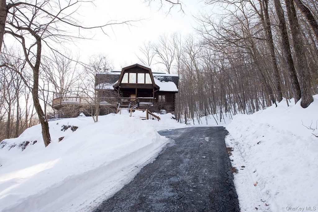 Photo of 1644 Lake Drive, Greenwood Lake, NY 10925 (MLS # 957351)