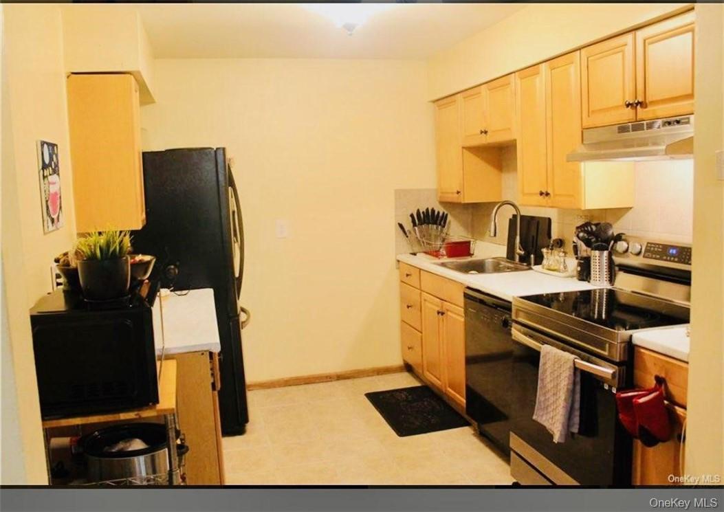 1 Secora Road B-17