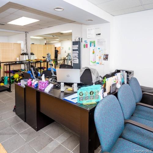 86-20 Jamaica Avenue