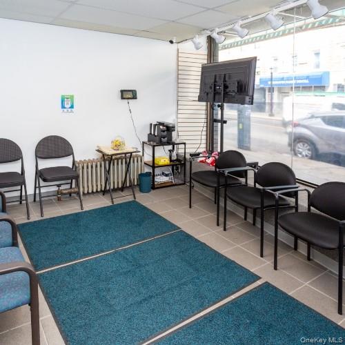 86-20 Jamaica Avenue