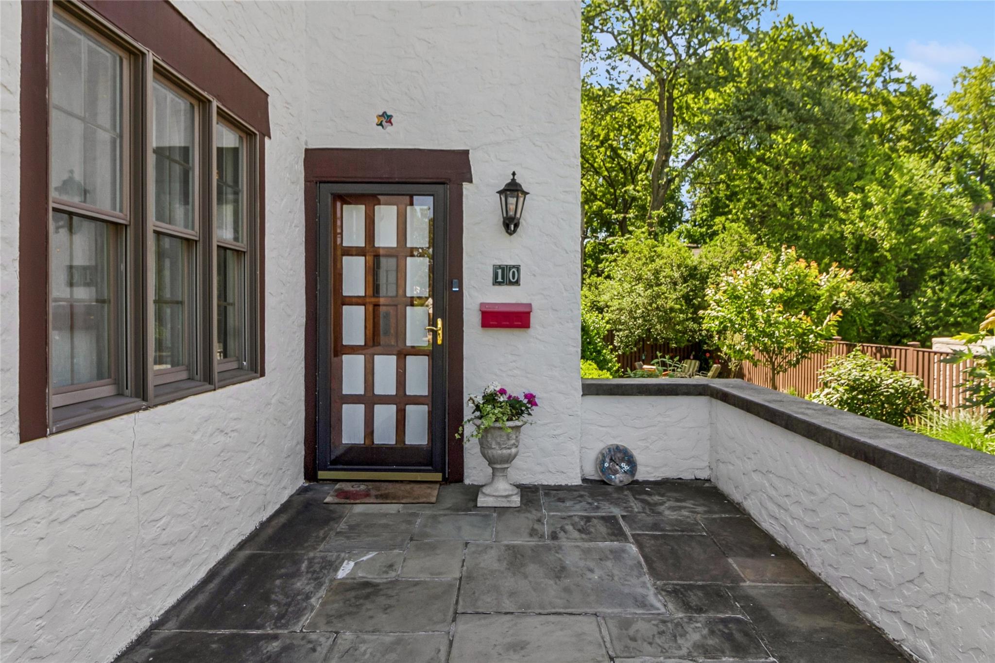 10 Belmont Ave, New Rochelle, New York image 2