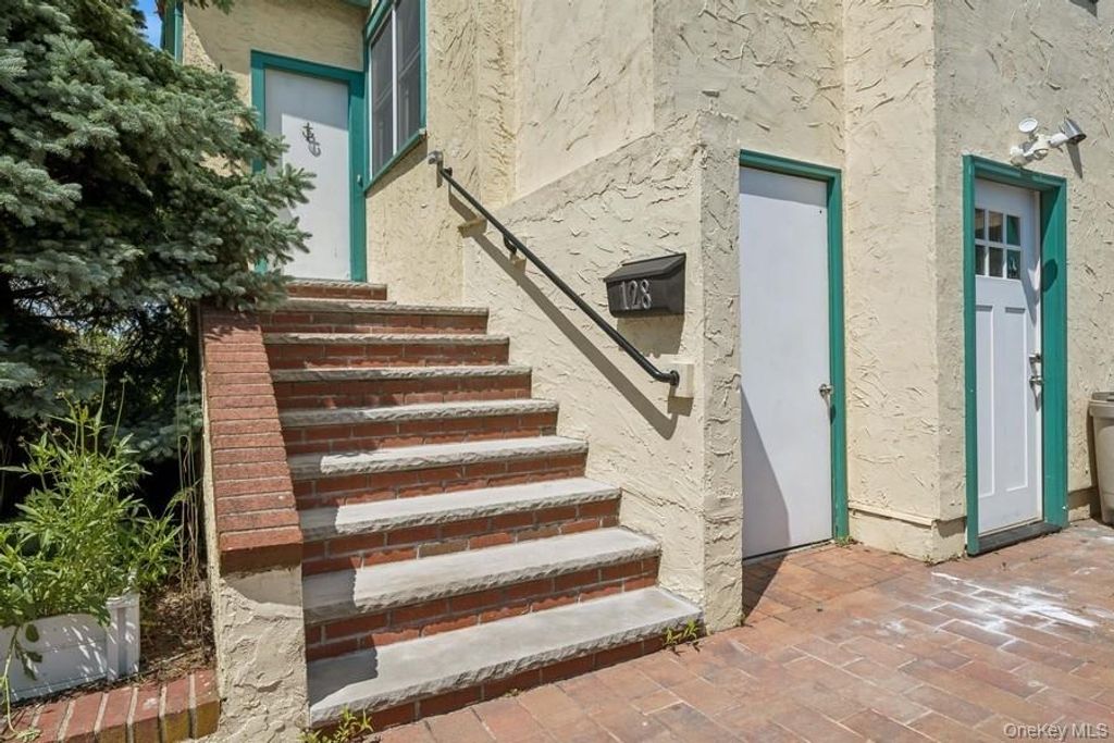 Photo of 128 Belmont Avenue, Long Beach, NY 11561 (MLS # 959998)