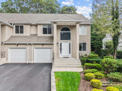 Featured picture for the property 889379