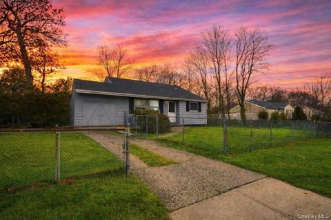 Homes For Sale - 38A Champlain Street<br/> Port Jefferson Station, NY 11776