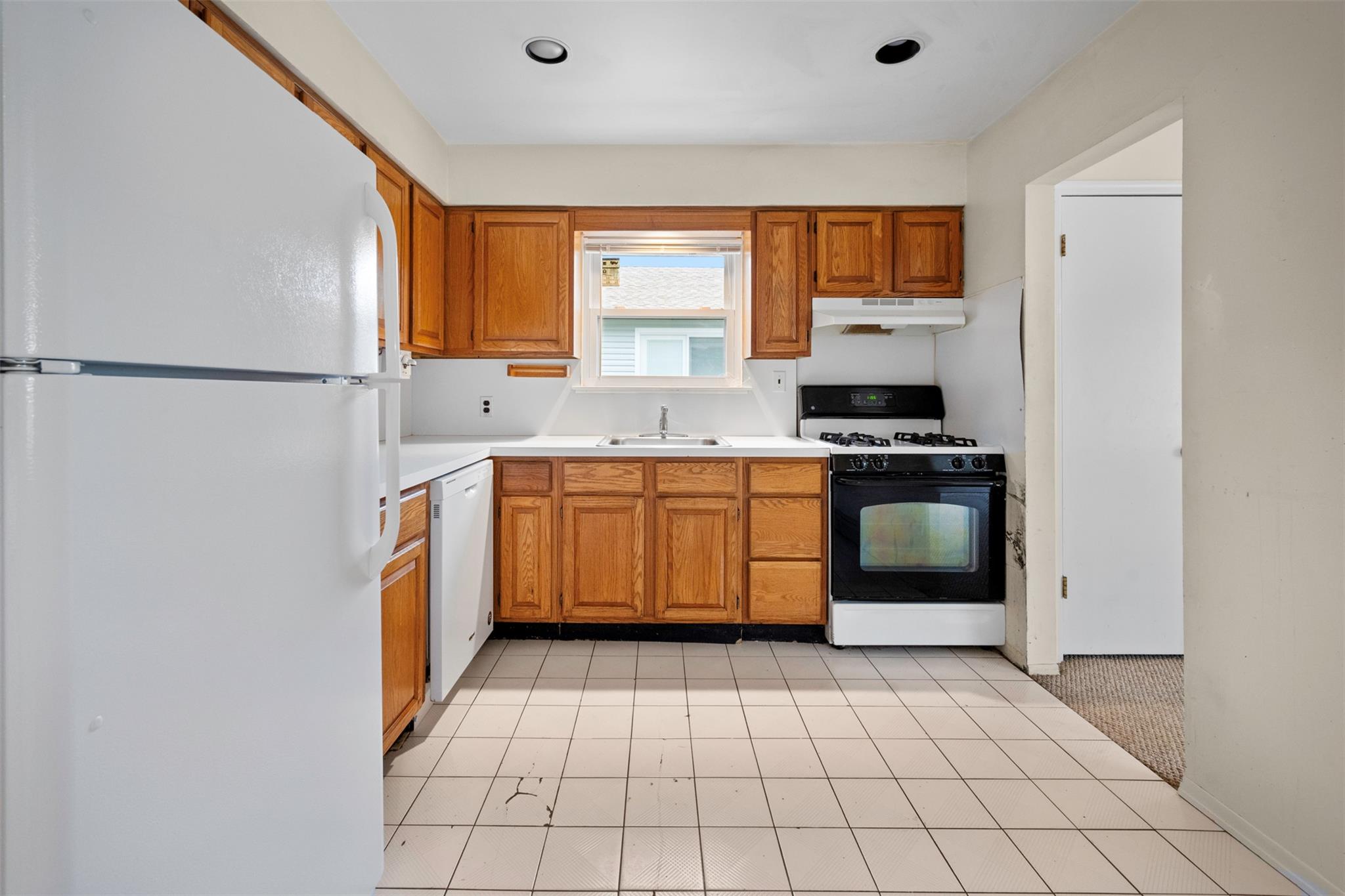 10 Murray Street, Bayville, New York image 16