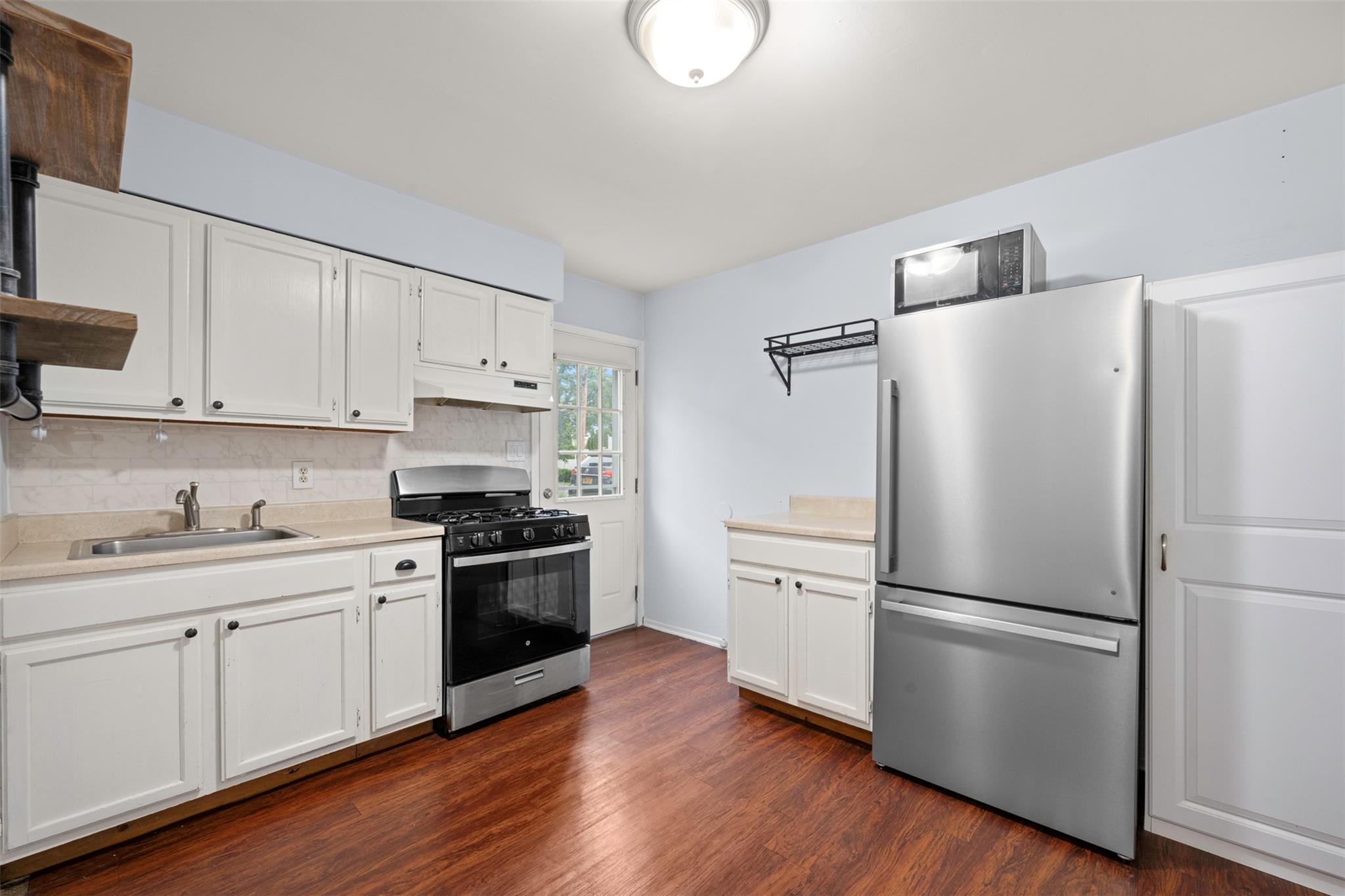 10 Murray Street, Bayville, New York image 38