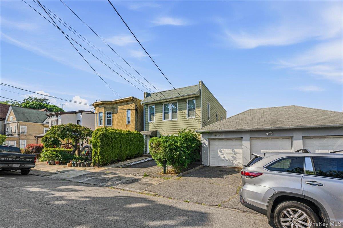 47 Villa Avenue