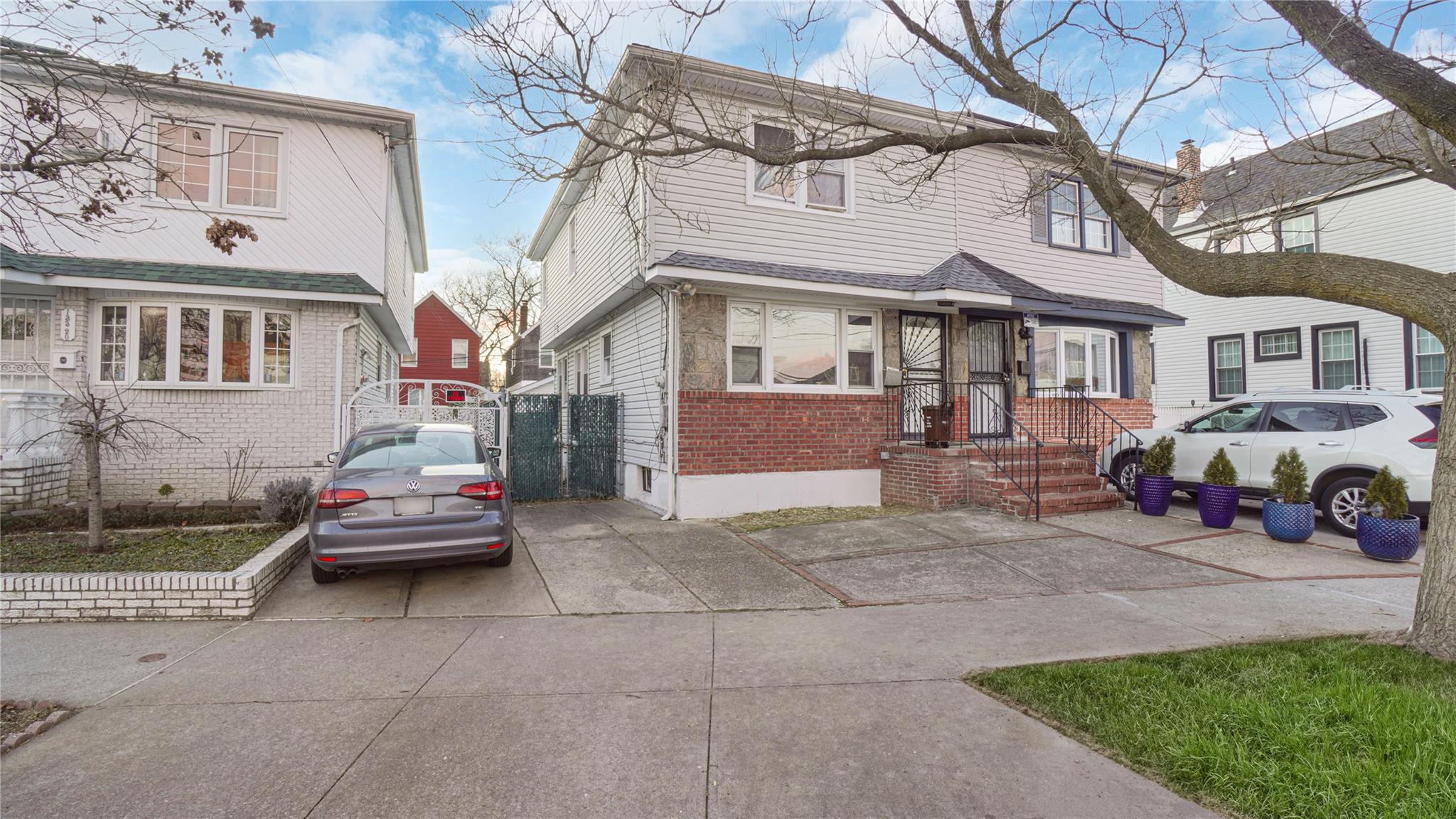 133-16 Hawtree Creek Road, South Ozone Park, New York image 2