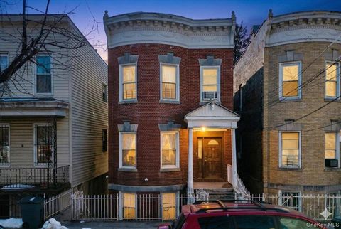 1727 Victor Street Bronx NY 10462