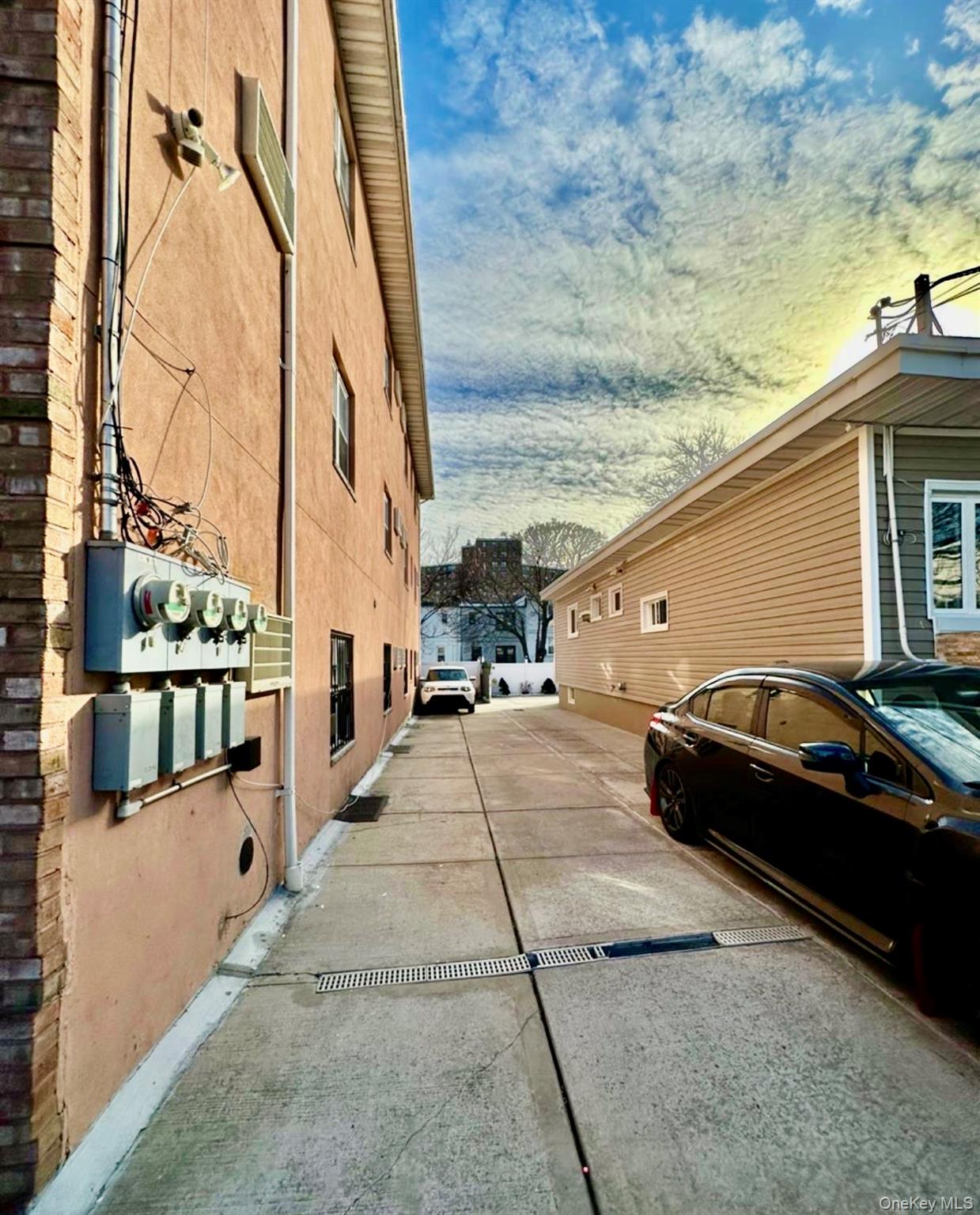 2266 Seward Avenue
