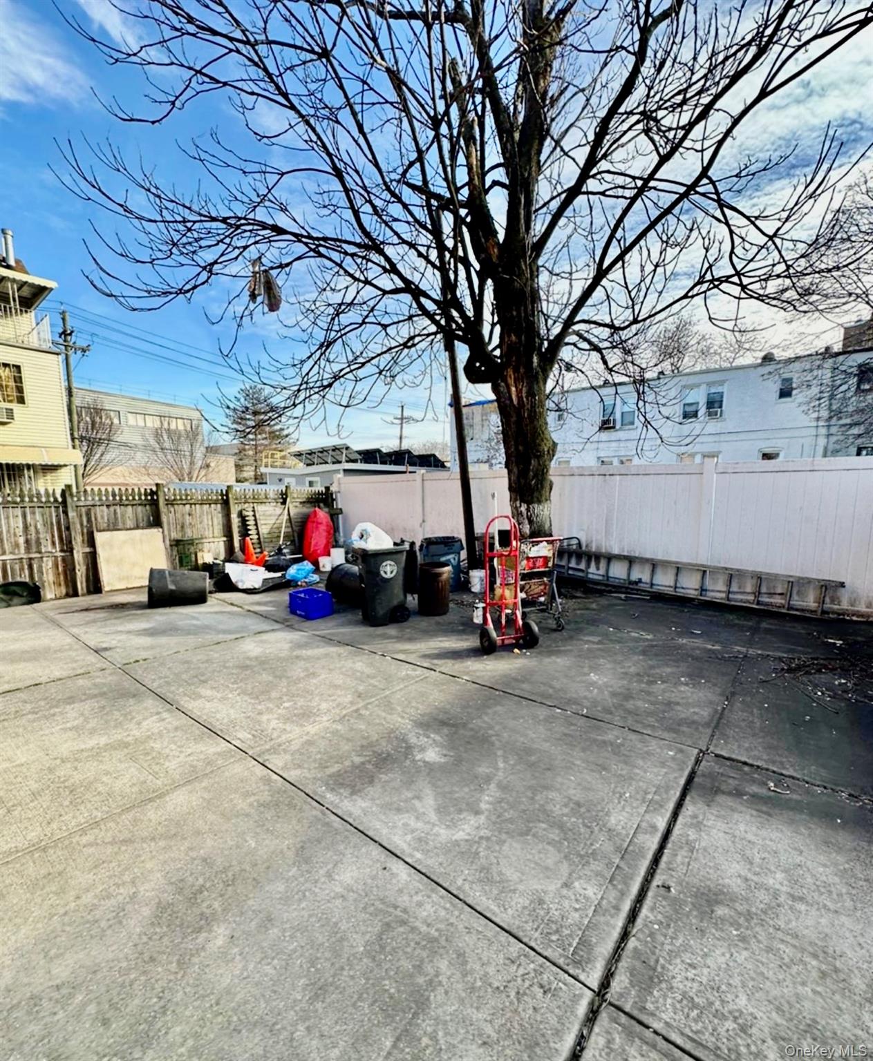 2266 Seward Avenue