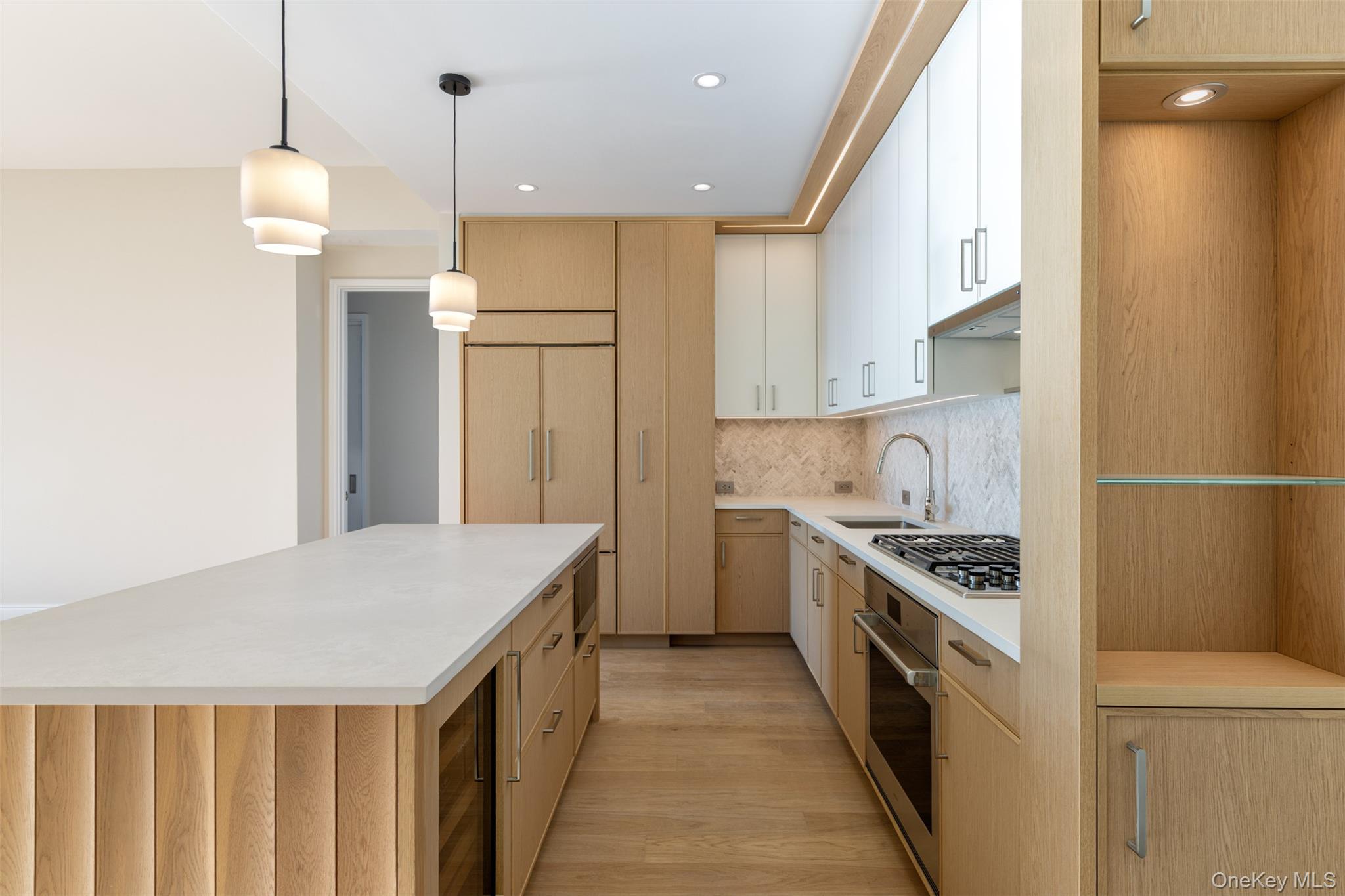 4 Lighthouse Landing 305