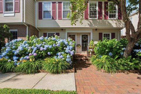 Condo For Sale - 22 Washington Mews #22<br/> Port Chester, NY 10573