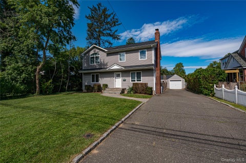 Homes For Rent - 63 Boulevard Avenue<br/> Suffolk County, Greenlawn, NY 11740