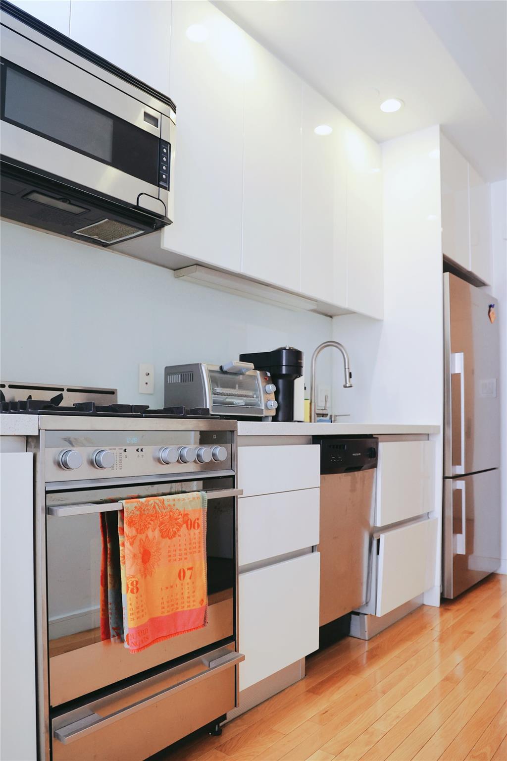 148 E 24th Street 5B