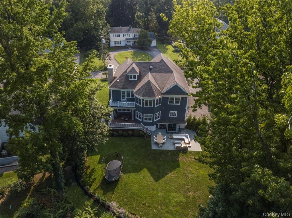 Photo of 5 Trails End, Rye, NY 10580 (MLS # 970141)