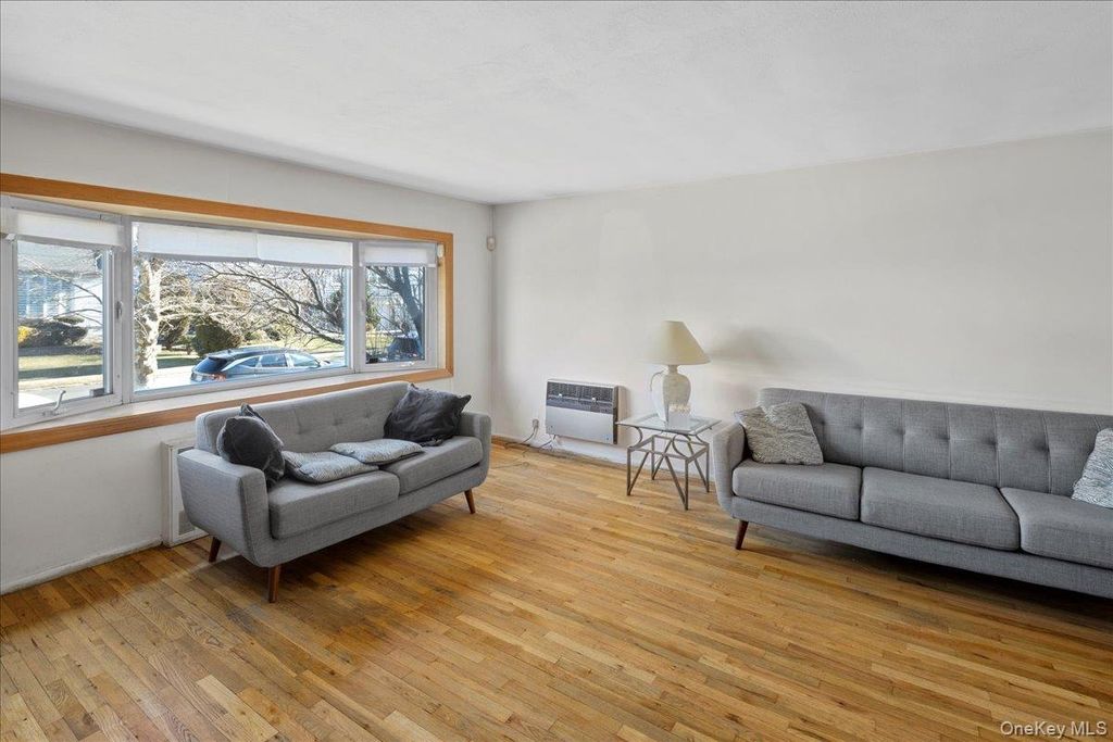 Photo of 595 Church Avenue, Woodmere, NY 11598 (MLS # 959178)