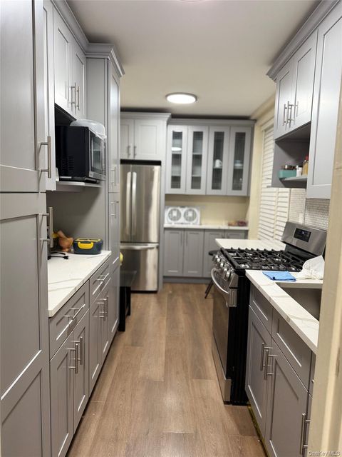 7261 Shore Road 1R Brooklyn NY 11209