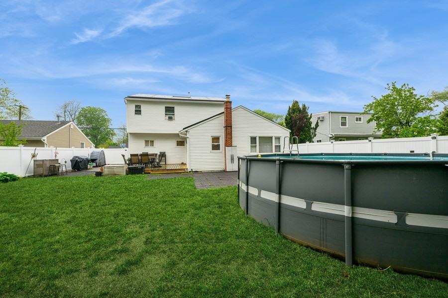1447 Lombardy Boulevard, Bay Shore, New York image 35