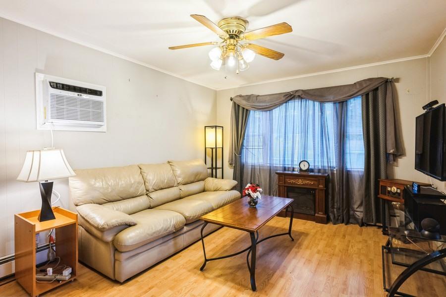 1447 Lombardy Boulevard, Bay Shore, New York image 14