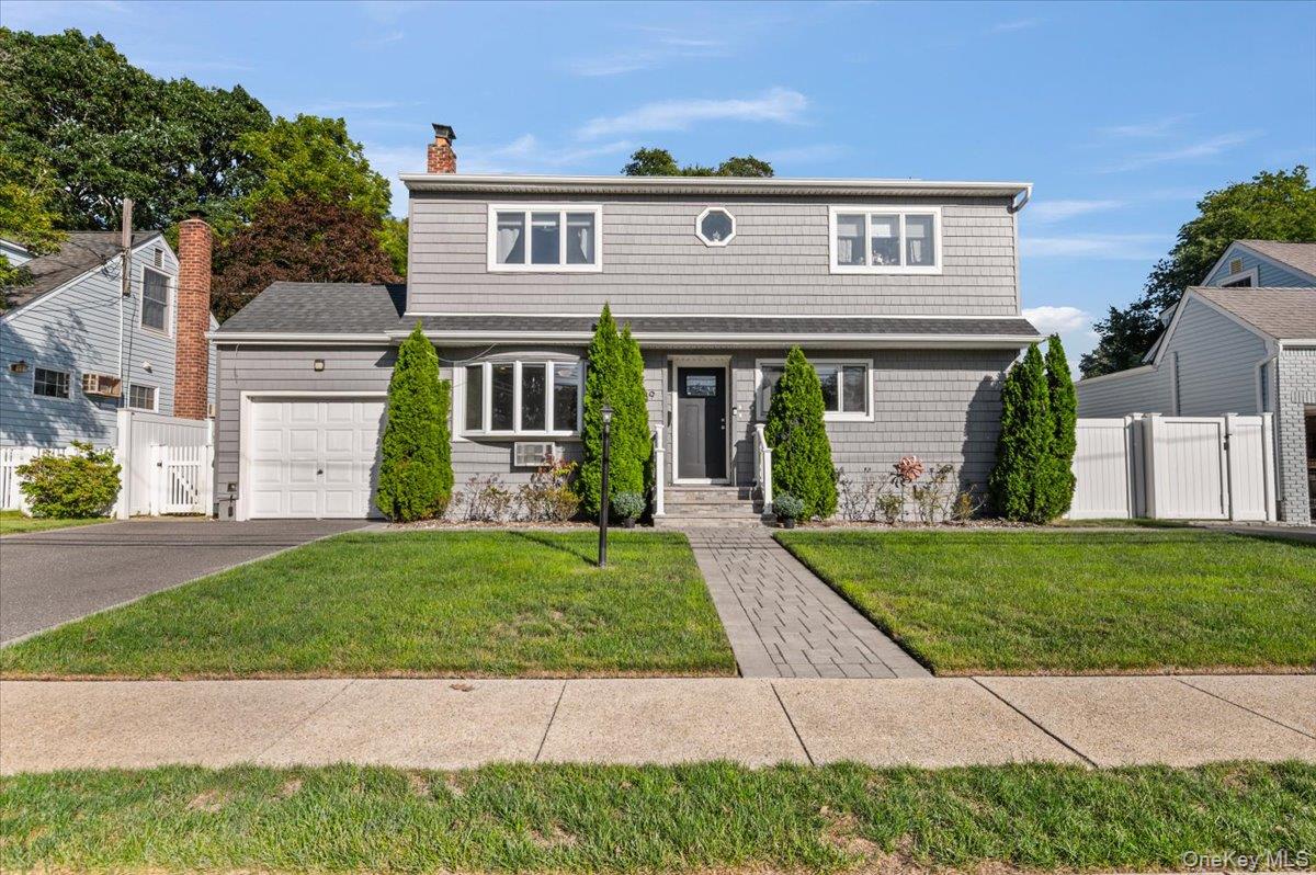 89 3rd Avenue