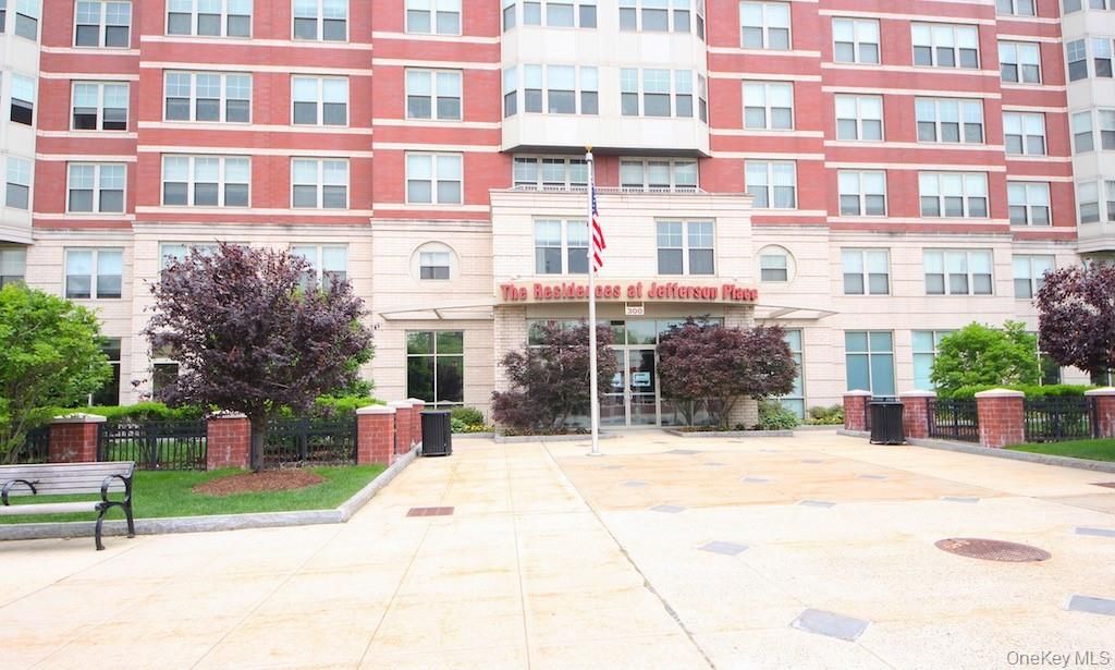 Photo of 300 Mamaroneck Avenue #617, White Plains, NY 10605 (MLS # 964956)