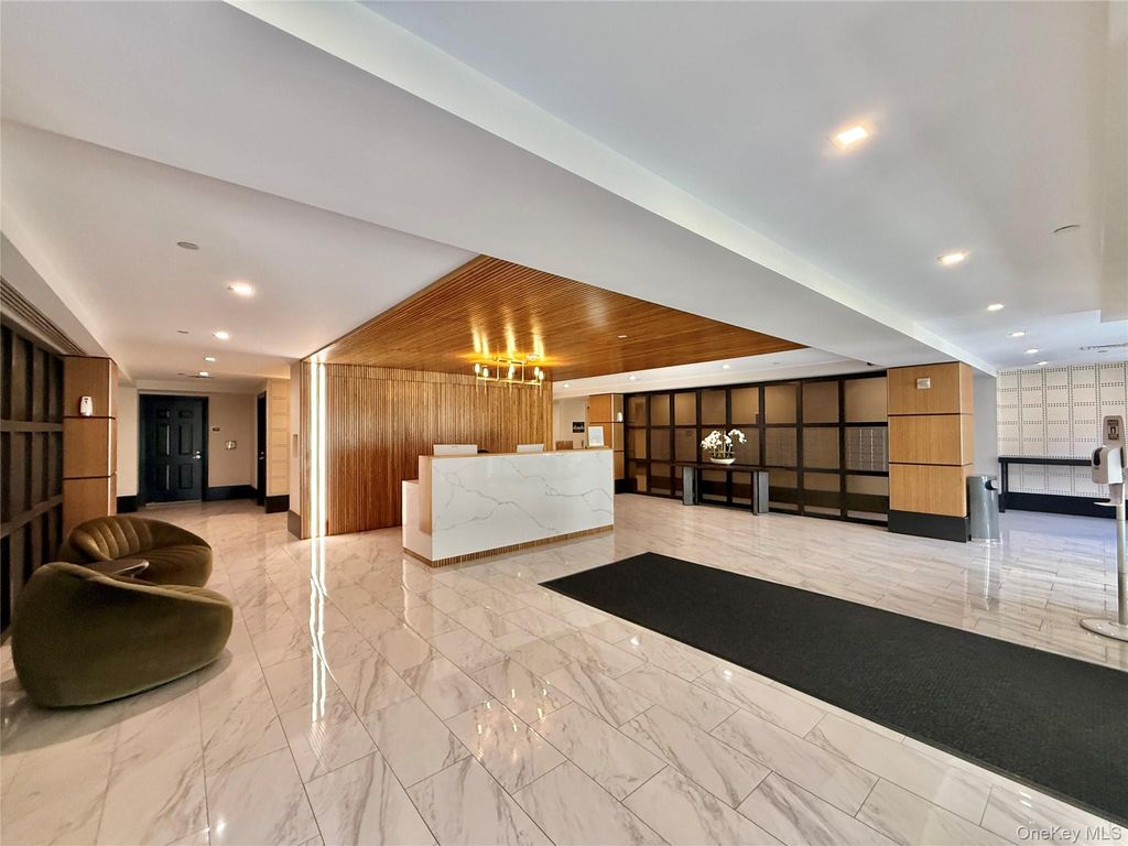 Photo of 300 Mamaroneck Avenue #617, White Plains, NY 10605 (MLS # 964956)