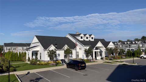 Photo of 500 Sutton Court #102, Deer Park, NY 11729 (MLS # 1029612)
