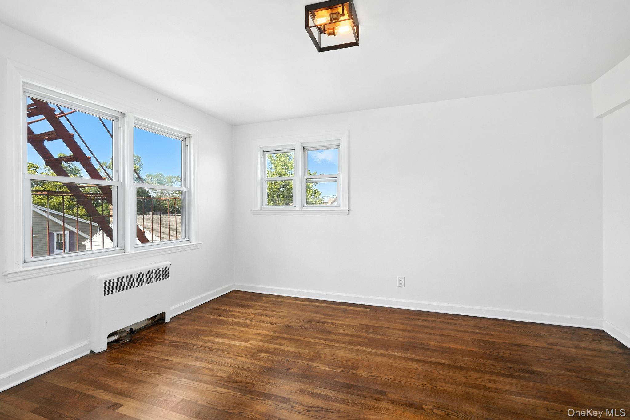 32B Broad Street E 3A