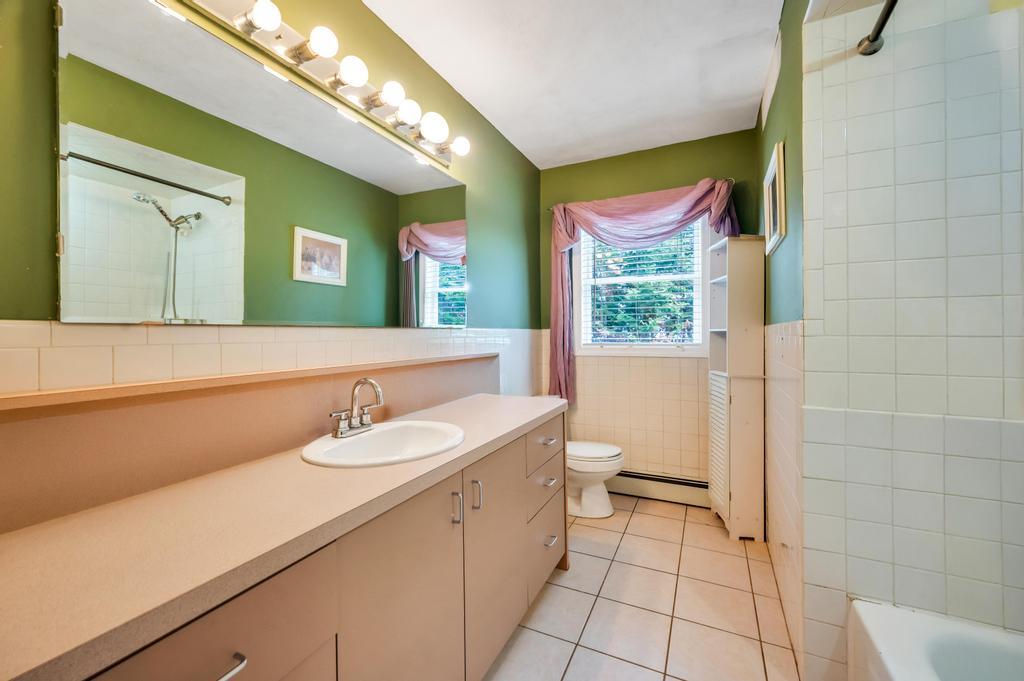 121 Hagerman Avenue, East Patchogue, New York image 13